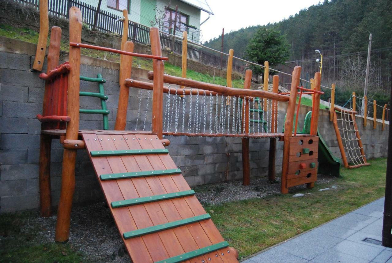 Penzion Emilia Ruzomberok Exterior foto